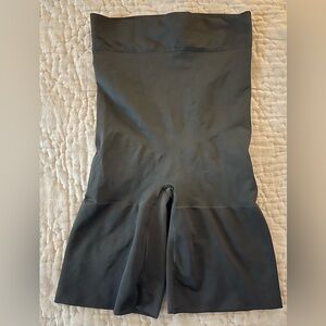 Victoria's Secret Black Slimtastic High Waist Thigh Shapewear Medium Nylon Blend